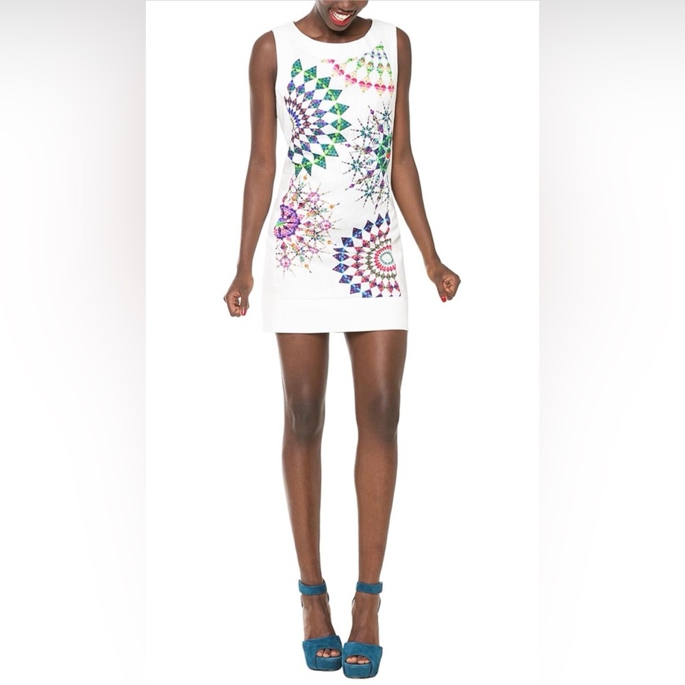 Desigual Sleeveless Dress Size 44 L White Kaleidoscope Print Shift Dress Boho